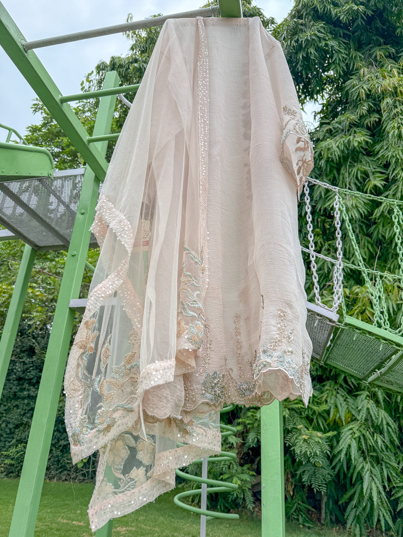 Reshmi Moti Bagh