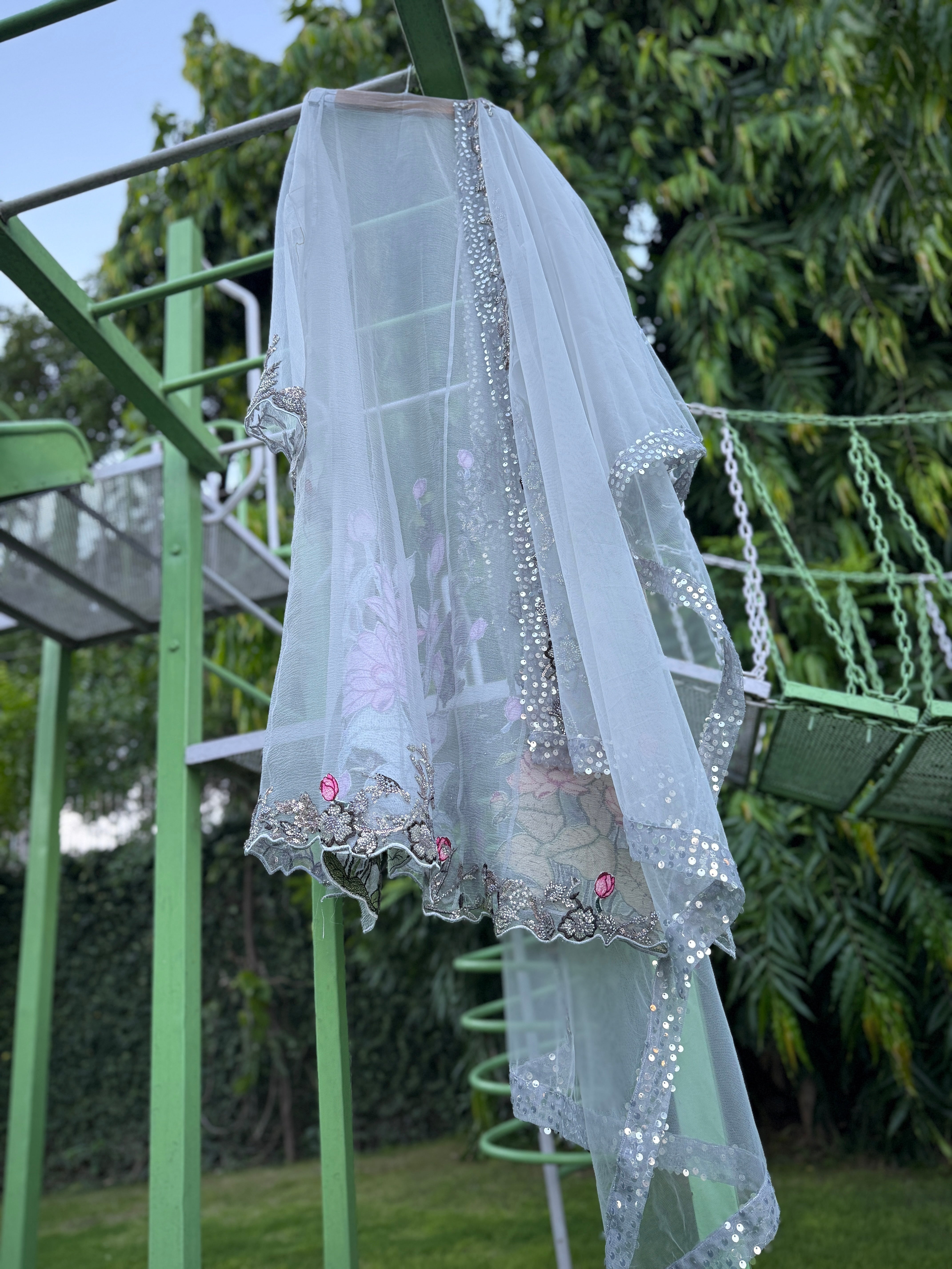 Grey Fusia Flower Bubble