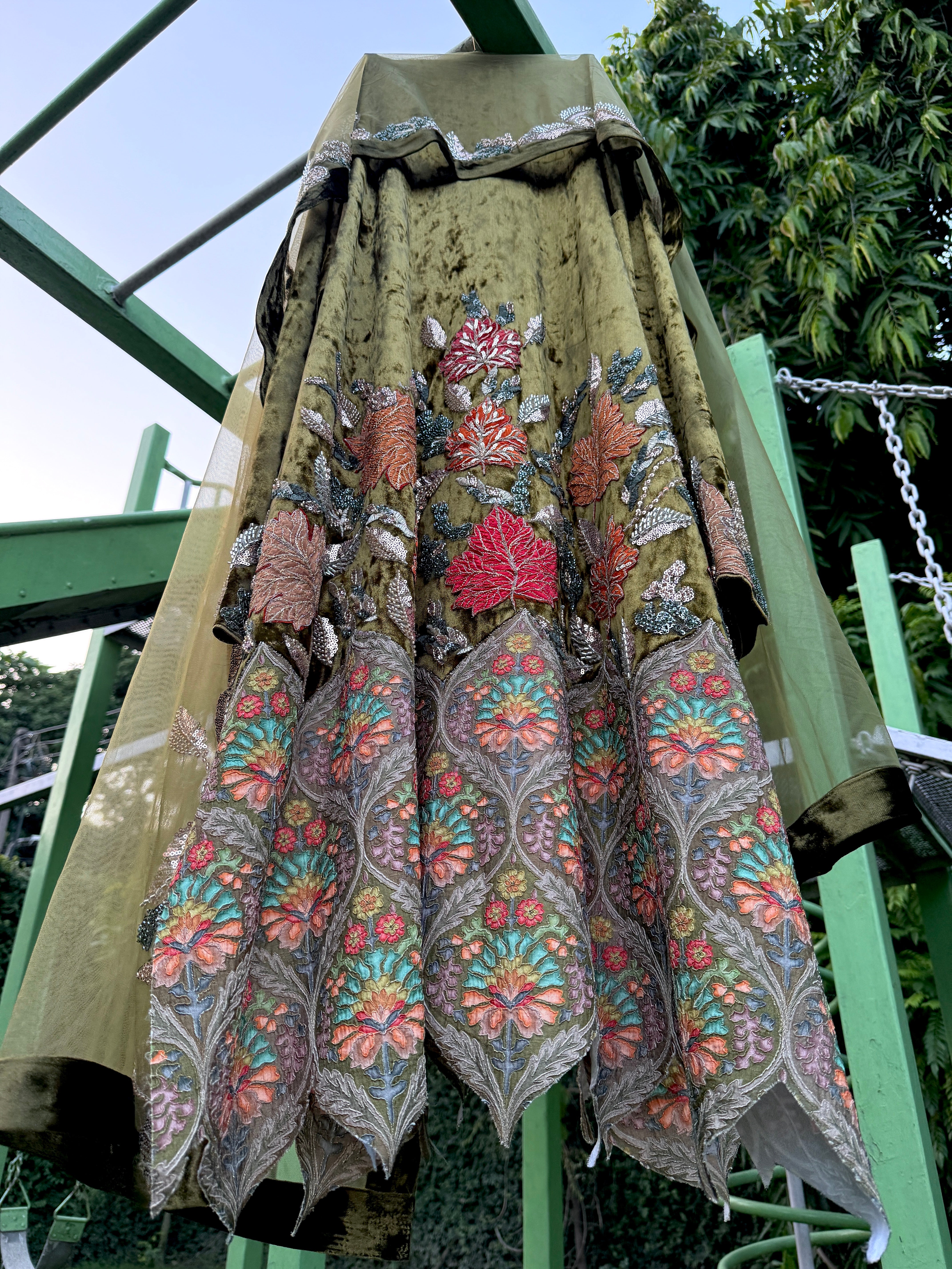 Mehndi Ice Velvet Autum Leaves