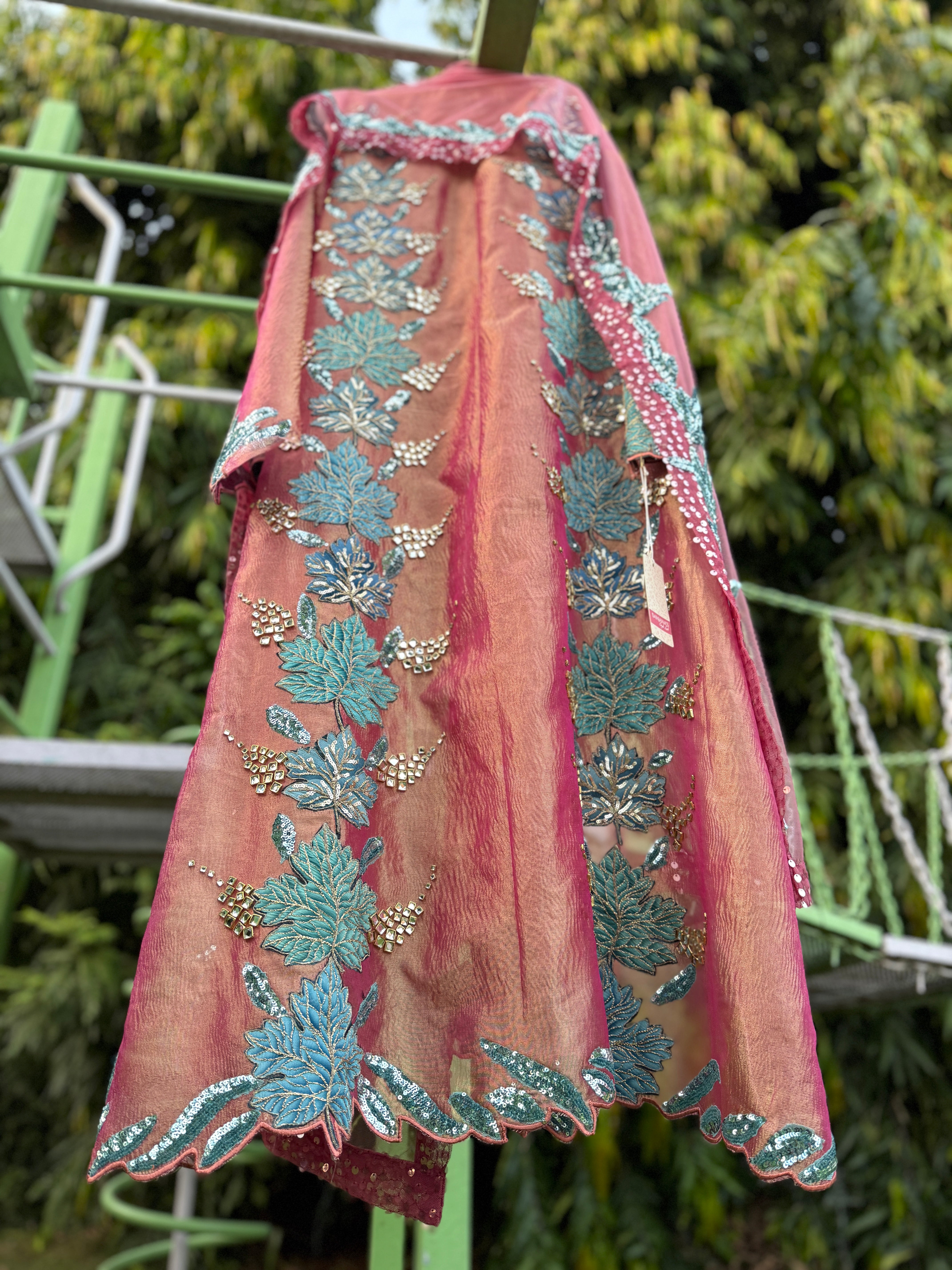 Majenta Turk Tissue Autum Leaves Panel