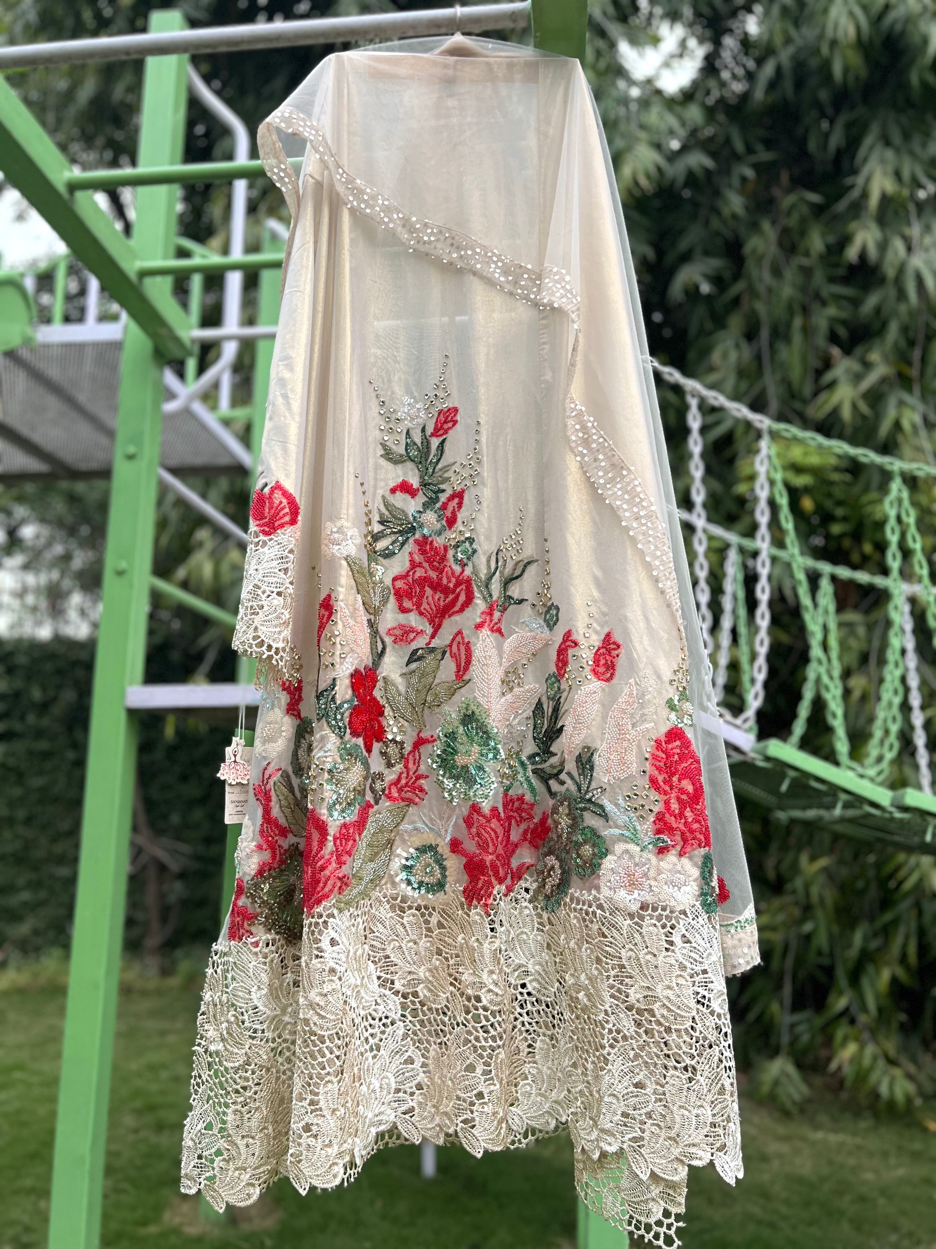 Offwhite Gold Foil Lace Multi Aline